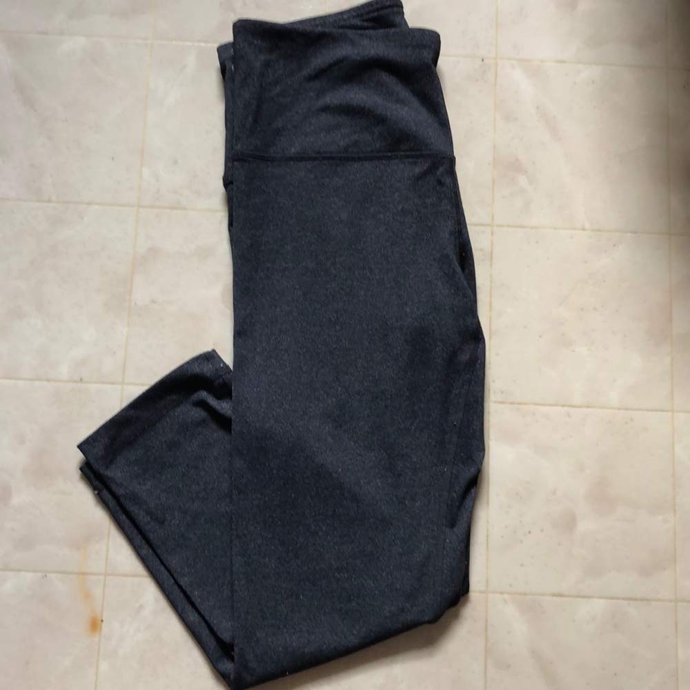 90 Degree Gray Crop Leggings